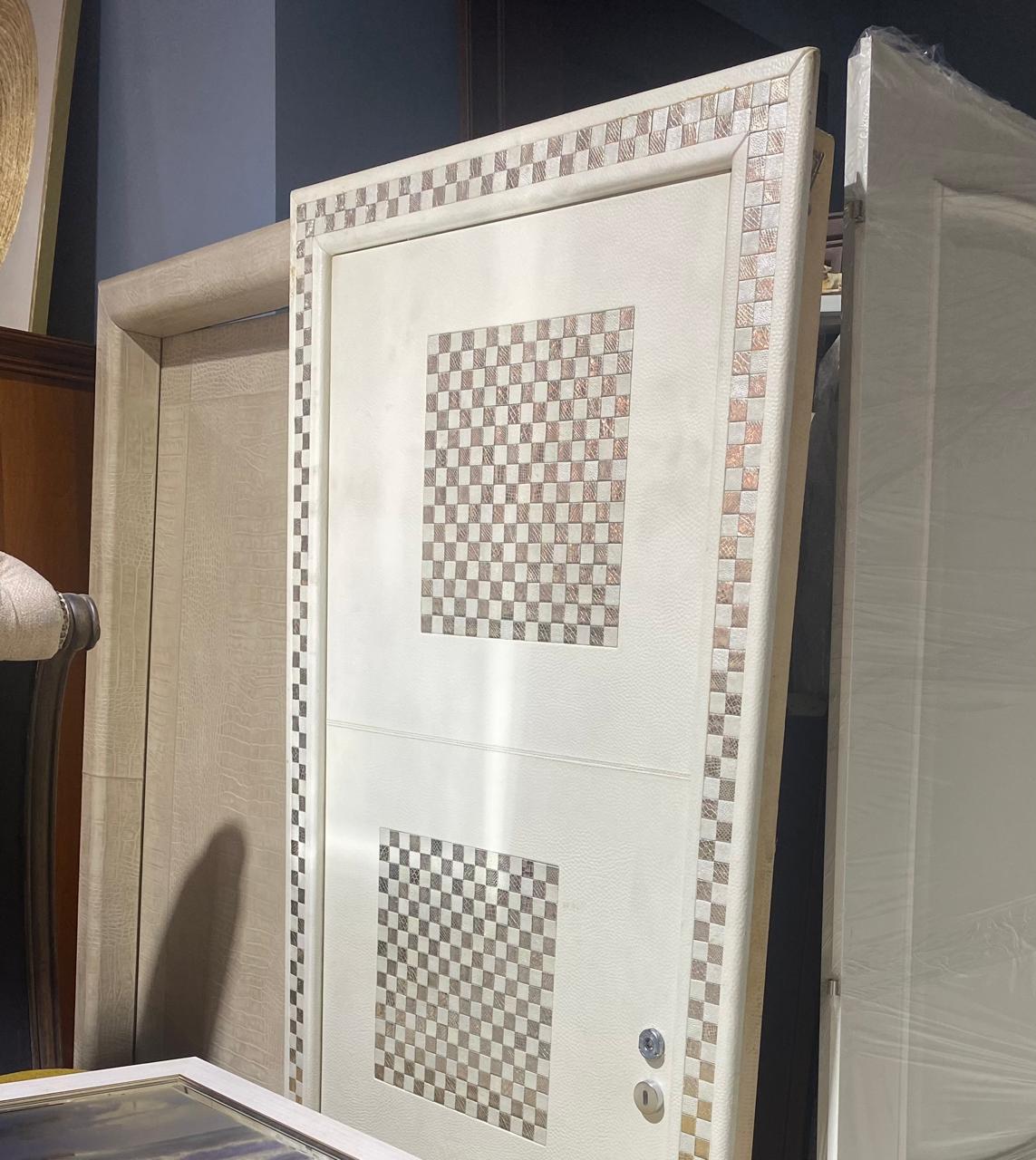 Эксклюзивная дзайнерская дверь 