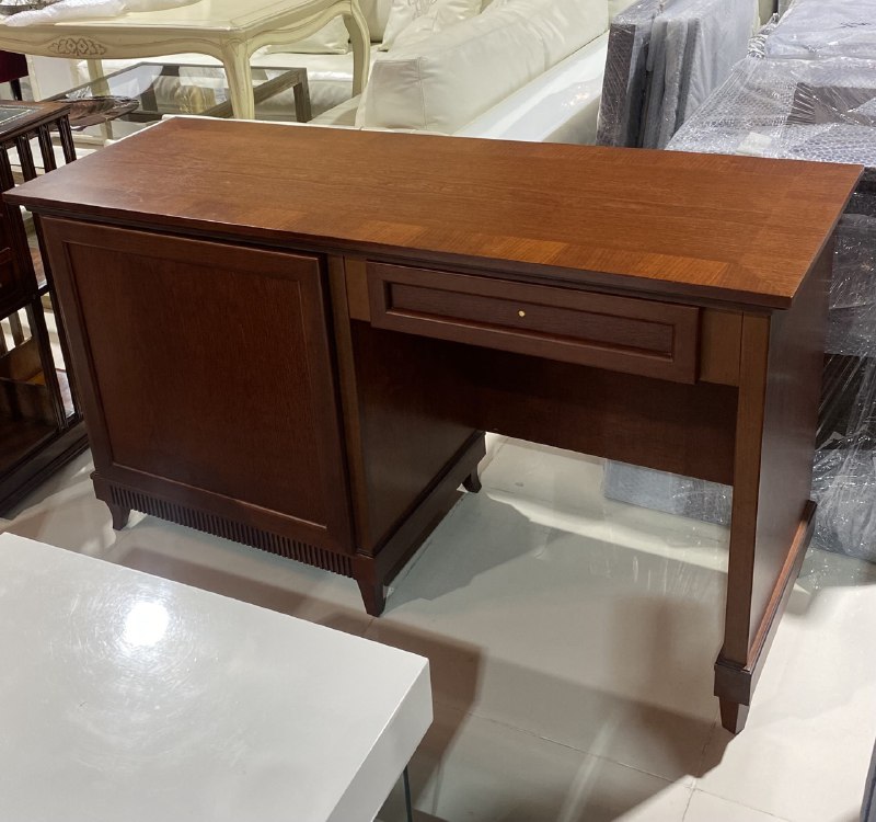 Письменный стол Классика