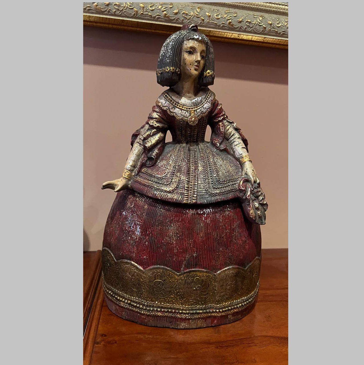 Статуэтка/Фигура/шкатулка  «МЕНИНА» («La Menina») 